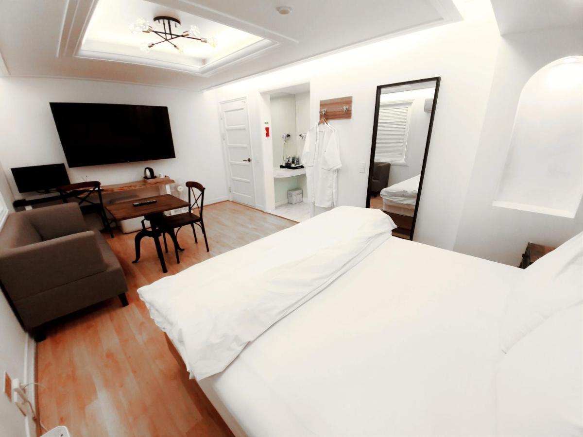 Uneed Hotel Daegu Bagian luar foto